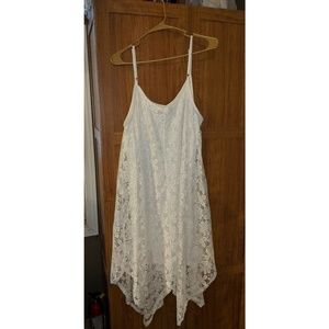 FREE GIFT  White Floral Sundress Cato Size 18/20